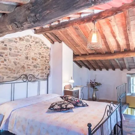 Bella Aurora With Amazing Pool In Tuscany