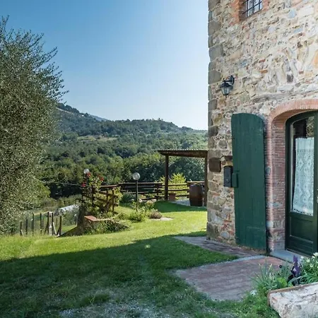 Holiday home Bella Aurora With Amazing Pool In Tuscany Lucca